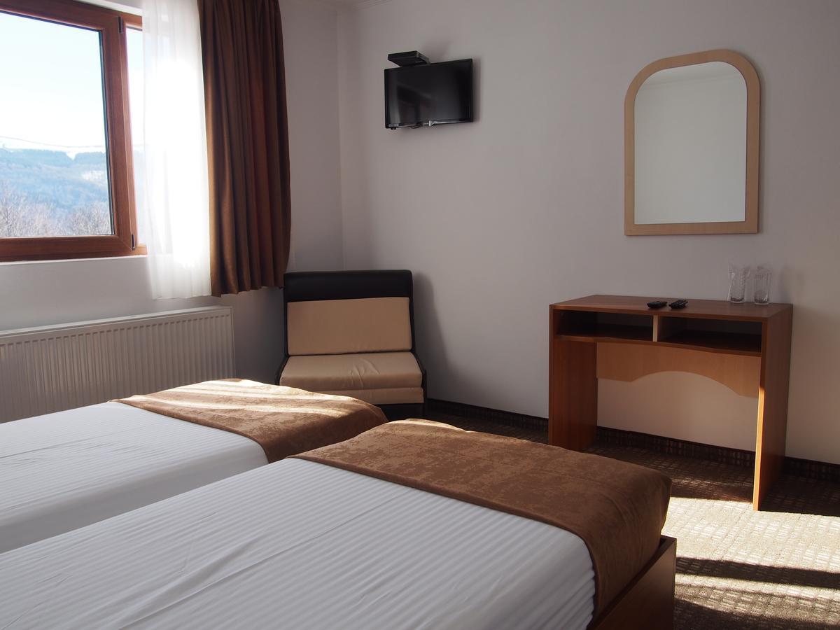 Family Hotel Panorama Čiflik Exteriér fotografie